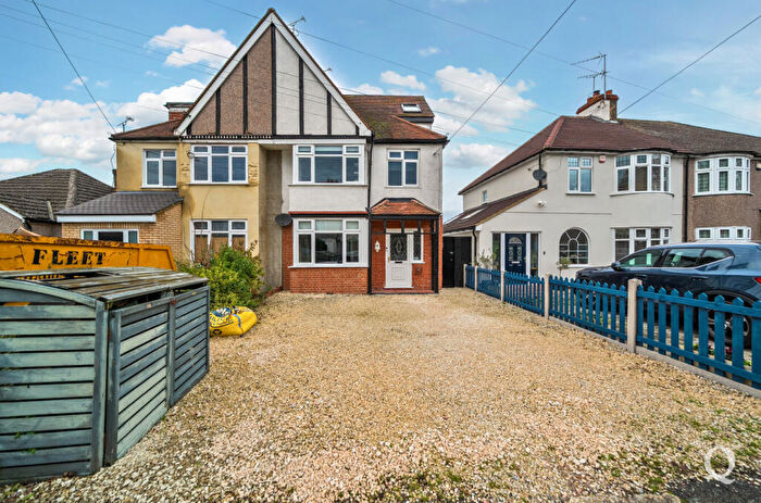 4 Bedroom Semi Detached House For Sale In Devon Road, South Darenth, Dartford, Kent, DA4