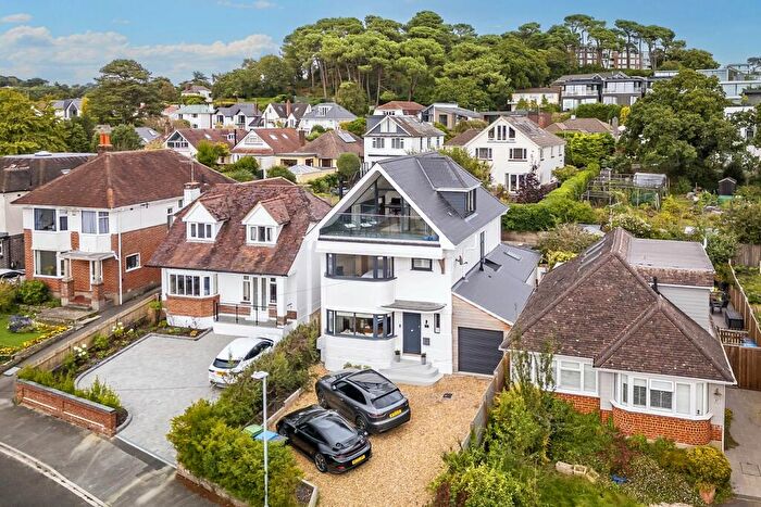 4 Bedroom Detached House For Sale In Austin Avenue, Lilliput, BH14