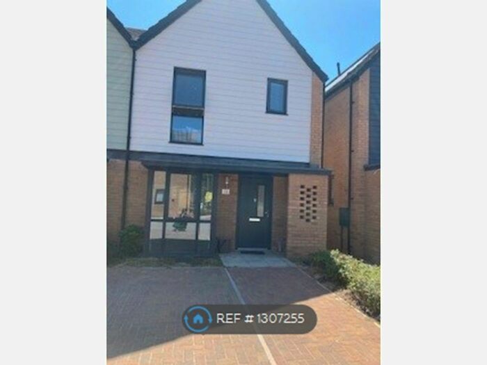 2 Bedroom End Of Terrace House To Rent In Maple Street, Bristol BS14