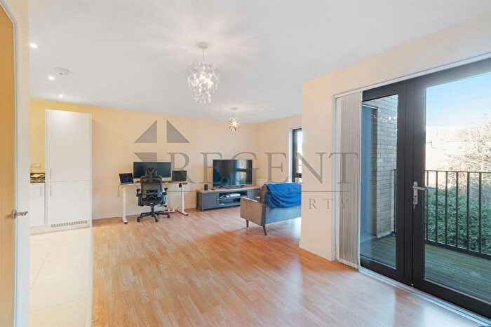 1 Bedroom Flat To Rent In Newman Close, Willesden Green, NW10