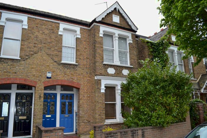 2 Bedroom Flat To Rent In Temple Road, London, W5
