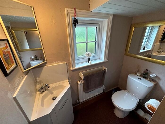 4 Bedroom Detached House For Sale In Lower Street, Doveridge, Ashbourne, DE6