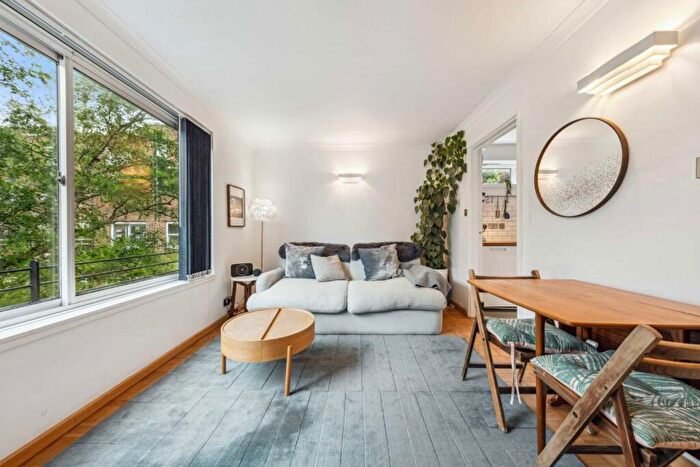 1 Bedroom Flat For Sale In Gore Road, Homerton, E9