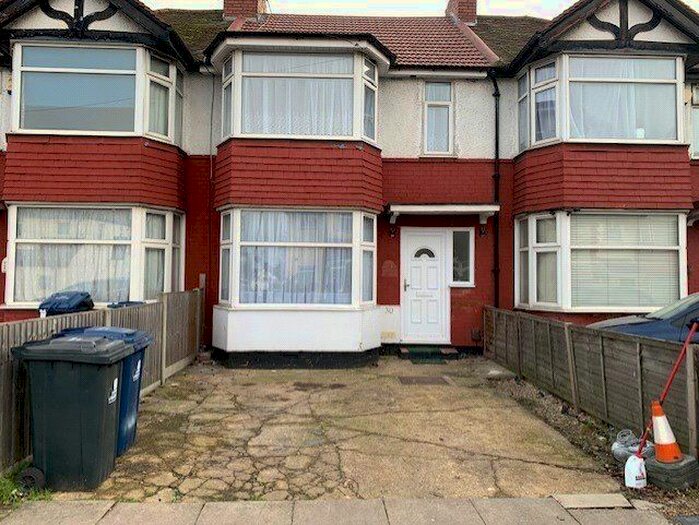 3 Bedroom Terraced House To Rent In Bideford Avenue, Perivale, UB6