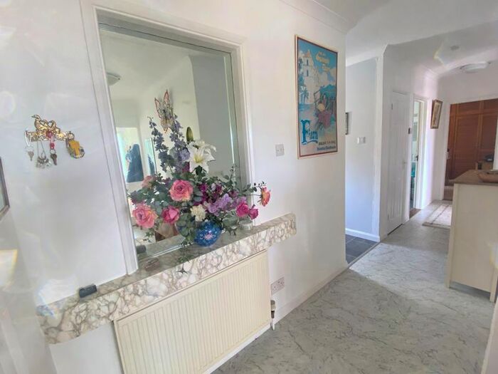 3 Bedroom Detached Bungalow For Sale In Trenance, Mawgan Porth, Newquay TR8