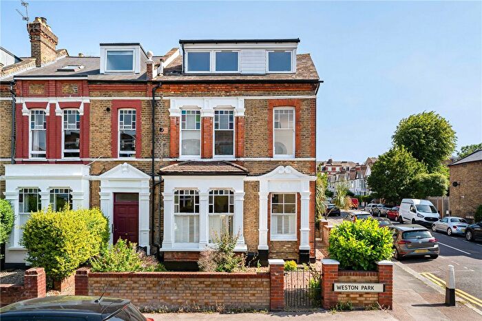 2 Bedroom Flat For Sale In Weston Park, London, N8