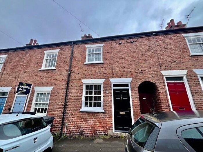 2 Bedroom House To Rent In Commercial Road, Louth, LN11