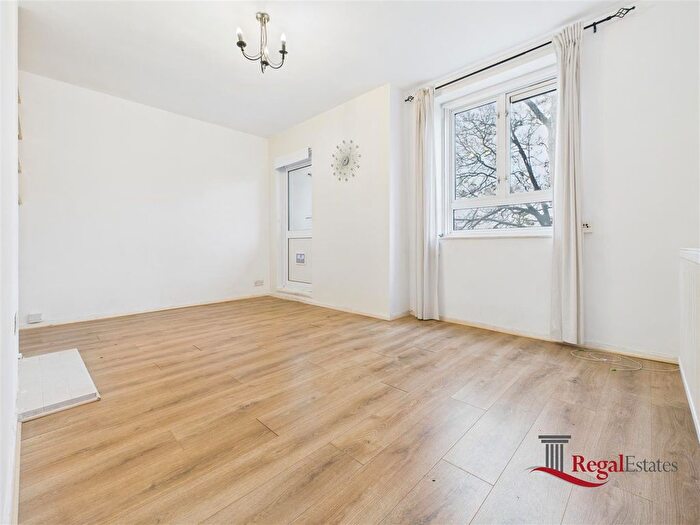 2 Bedroom Flat To Rent In Tayler Court, Dorman Way, NW8