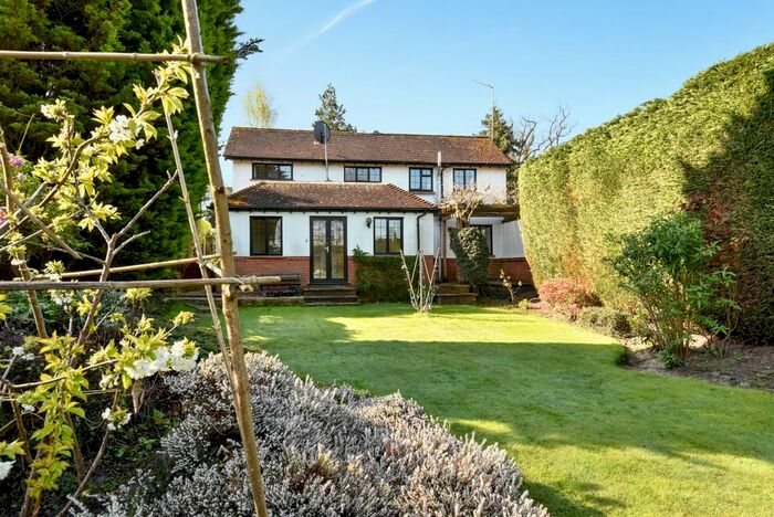 4 Bedroom Detached House To Rent In St. Johns Hill Road, St. Johns, Woking, GU21