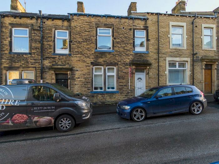 2 Bedroom Flat To Rent In Church Street, Skipton, BD23