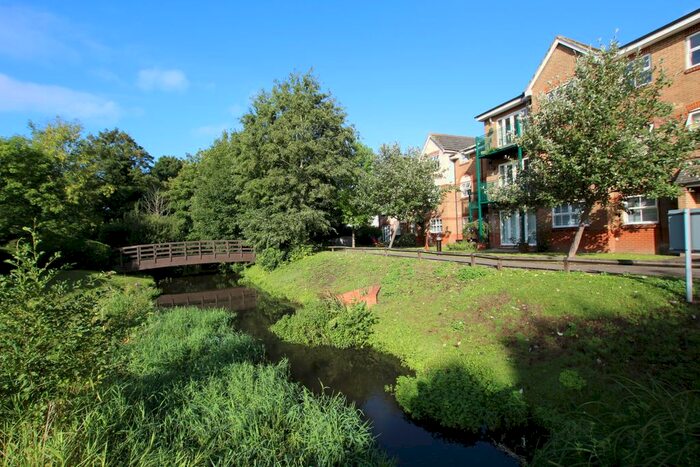 2 Bedroom Flat To Rent In Mill Steam Lodge (), Rickmansworth, WD3