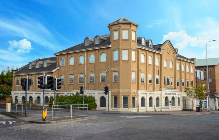 2 Bedroom Apartment To Rent In Rainsford Road, Chelmsford, CM1