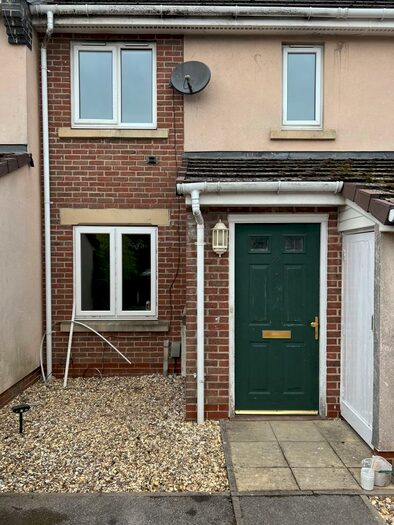 3 Bedroom Terraced House To Rent In The Oaks, Newbury, RG14