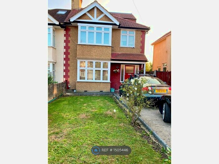 5 Bedroom Semi-Detached House To Rent In Elmstead Avenue, Wembley, HA9