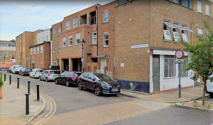 2 Bedroom Flat To Rent In Roman Road, Bow, London, E3