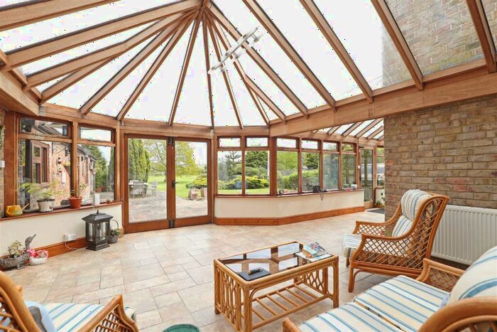 4 Bedroom Detached House For Sale In Standish Lane, Moreton Valence, Gloucester, GL2
