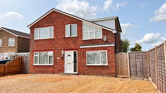 4 Bedroom Detached House For Sale In Lowgate, Tydd St Mary, PE13