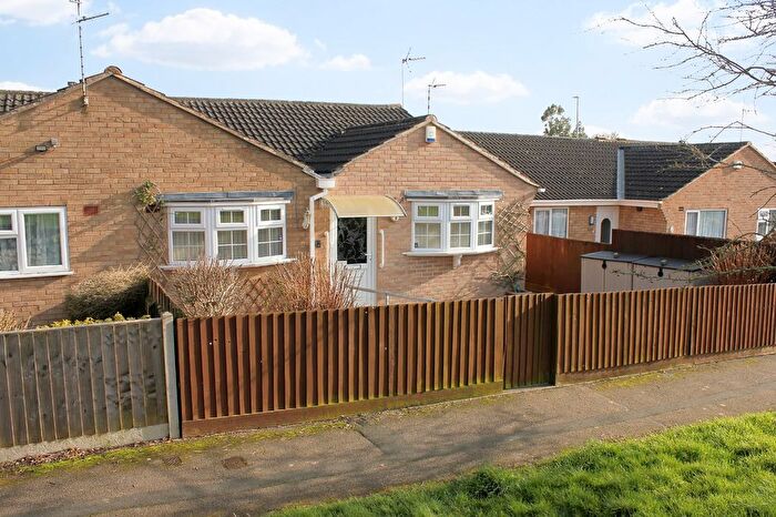 2 Bedroom Semi Detached Bungalow For Sale In Staindale, Wigston, LE18