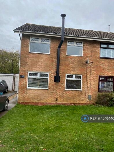 3 Bedroom Semi-Detached House To Rent In Malvern Drive, Milton Keynes, MK11