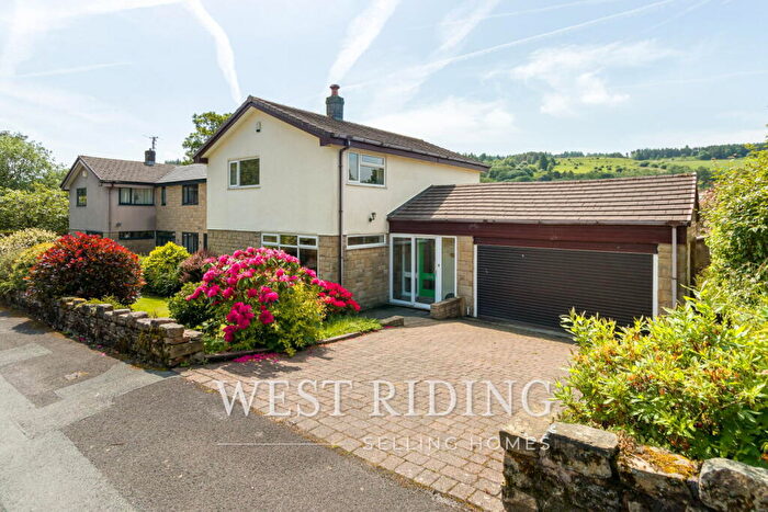 4 Bedroom Detached House For Sale In Nudger Green, Dobcross, Saddleworth, OL3