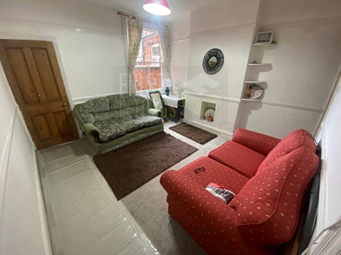 3 Bedroom Terraced House To Rent In Hartopp Road, Clarendon Park, LE2
