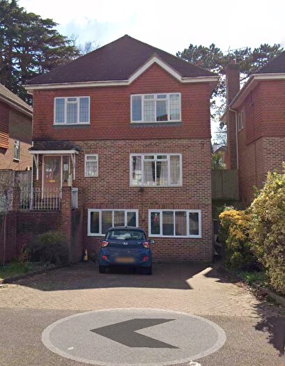5 Bedroom Detached House To Rent In Kings Avenue, Bromley, London, BR1
