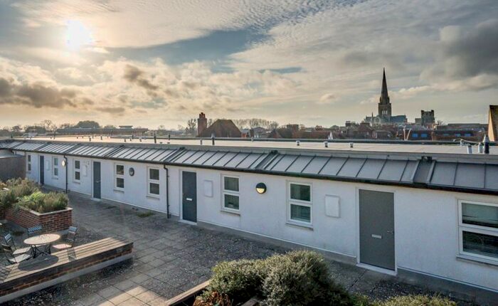 1 Bedroom Flat To Rent In East Walls, Chichester, PO19