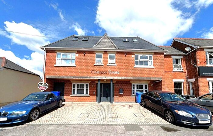 1 Bedroom Flat To Rent In Clarence Road, Fleet, Hampshire, GU51