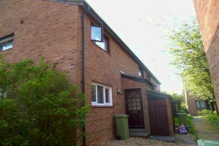 1 Bedroom Maisonette To Rent In Two Mile Ash, Milton Keynes, MK8