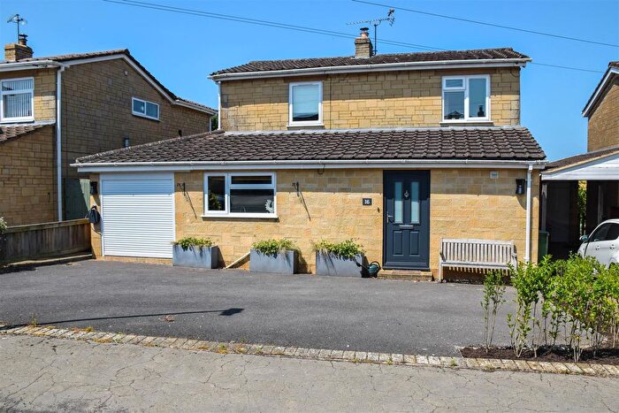 3 Bedroom Detached House For Sale In The Parklands, Hullavington, SN14