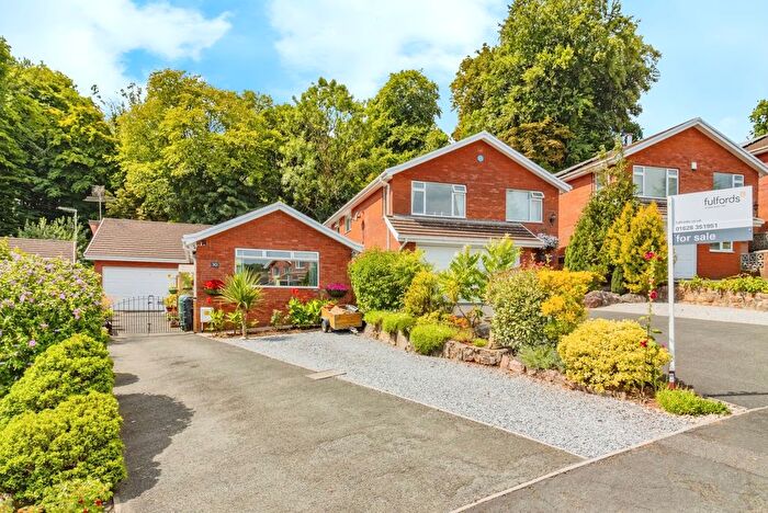 3 Bedroom Bungalow For Sale In Grange Road, Abbotskerswell, Newton Abbot, Devon, TQ12