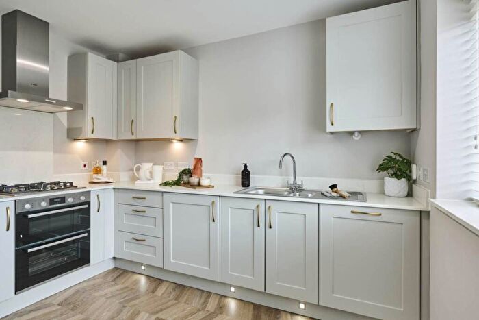 3 Bedroom Semi-Detached House For Sale In New Road Uttoxeter, ST14