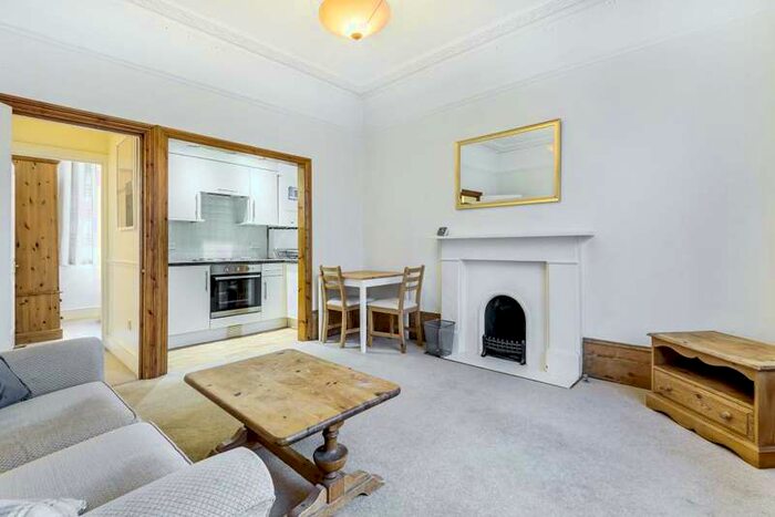 1 Bedroom Apartment To Rent In St Johns Road, Richmond, TW9