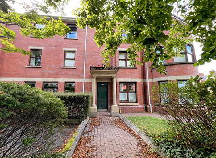 2 Bedroom Apartments For Sale In Apartment Myrtlefield Manor Myrtlefield Park, Belfast, BT9