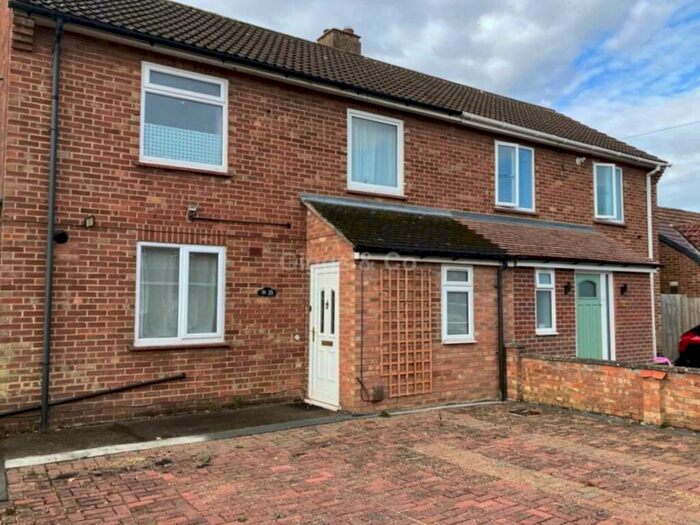 2 Bedroom Semi-Detached House To Rent In Queensway, St Neots, PE19