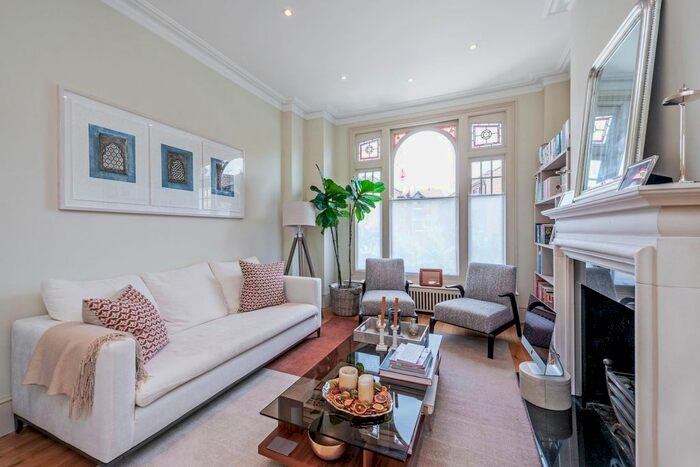 5 Bedroom Flat To Rent In Bagleys Lane, London, SW6