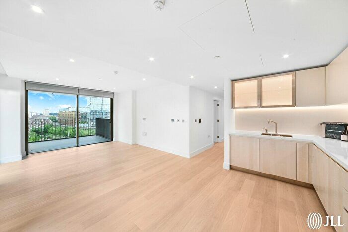 2 Bedroom Apartment To Rent In Prince Of Wales Drive, London, SW11