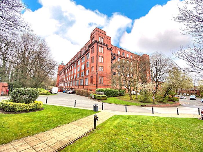 2 Bedroom Apartment For Sale In Blackburn Road, Holden Mill Blackburn Road, BL1