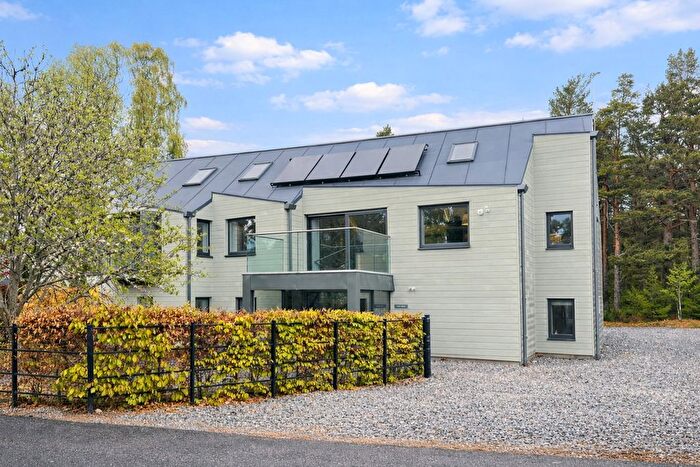 4 Bedroom Detached House For Sale In Tigh Beag, The Causer, Nethy Bridge, PH25
