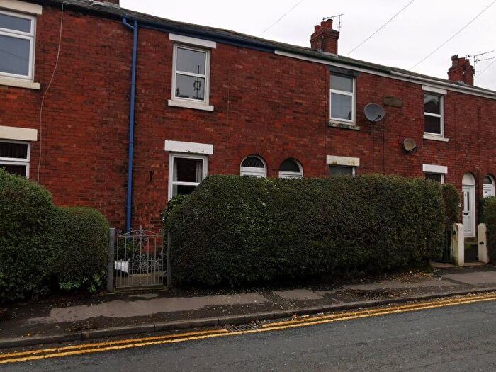 2 Bedroom Terraced House For Sale In Dunkirk Lane, Leyland, Lancashire, PR25