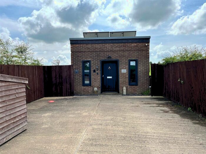 Detached House For Sale In Watford Road, Welton, Northamptonshire, NN11