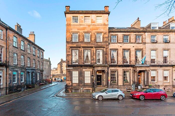 2 Bedroom Flat To Rent In Rutland Square, West End, Edinburgh, EH1