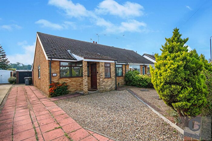 2 Bedroom Semi-detached Bungalow For Sale In Cere Road, Sprowston, NR7