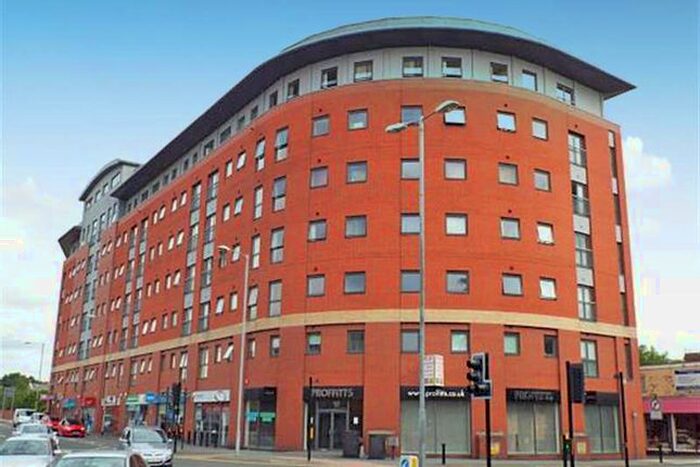 3 Bedroom Flat To Rent In Marsden House, Bolton, BL1