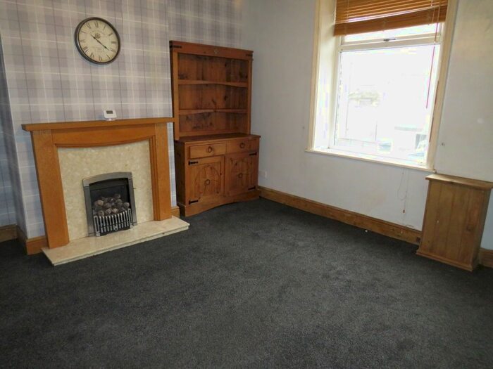 3 Bedroom Property To Rent In Grove Street, Sowerby Bridge, HX6