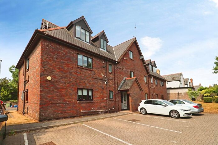 3 Bedroom Flat For Sale In Heol Y Pavin, Cardiff, CF5