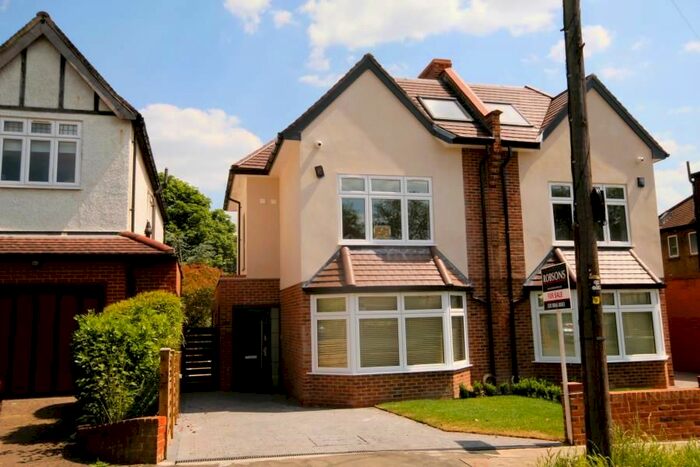 4 Bedroom Semi-Detached House To Rent In Hillview Road, Hatch End, Pinner, HA5