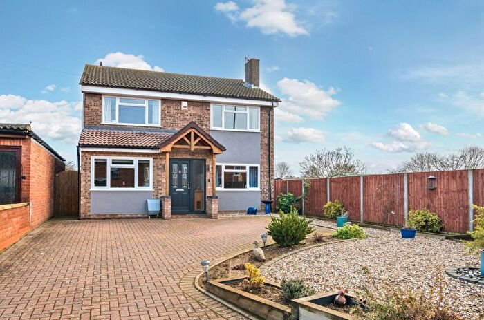 4 Bedroom Detached House For Sale In High Street, Clapham, MK41