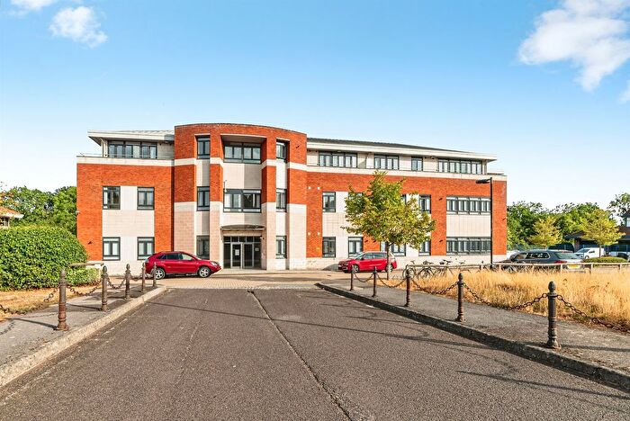1 Bedroom Flat For Sale In Lime Tree Way, Chineham, Basingstoke, RG24