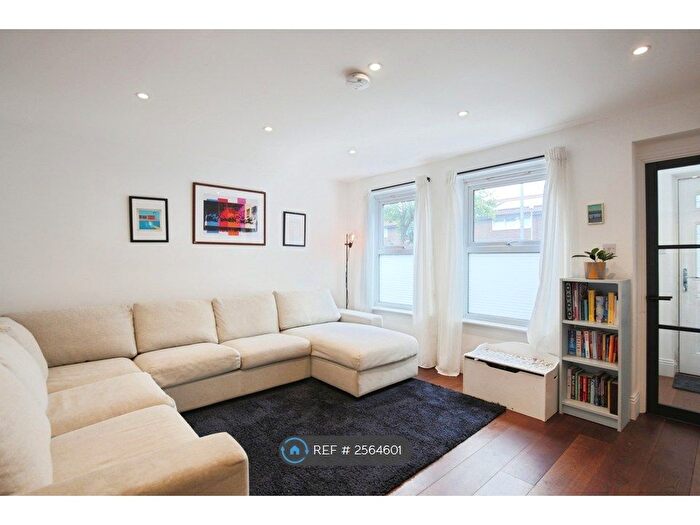 2 Bedroom Terraced House To Rent In Clifford Drive, London, SW9